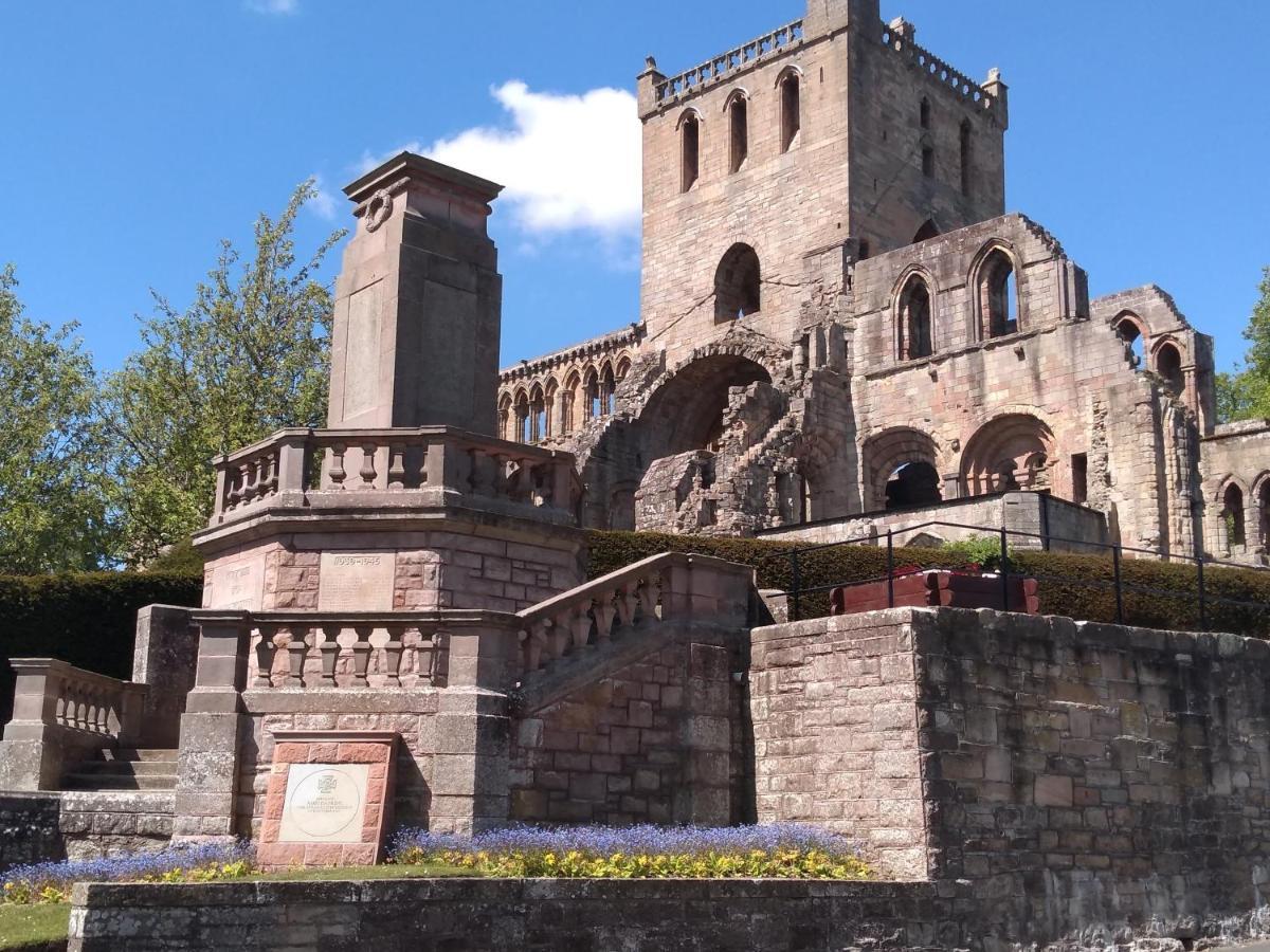 Marys Garden View South Apartamento Jedburgh Exterior foto