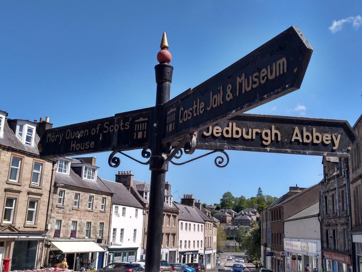 Marys Garden View South Apartamento Jedburgh Exterior foto